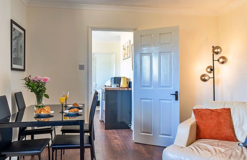 Westhay House | Stunning villa for 4 guests with WIFI and TV