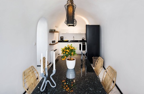 Fira Villa | Stunning Villa, Private hot tub in Thera Santorini