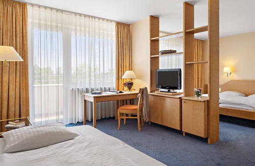 Munchen District Hotel | Styles Hotel Unterföhring