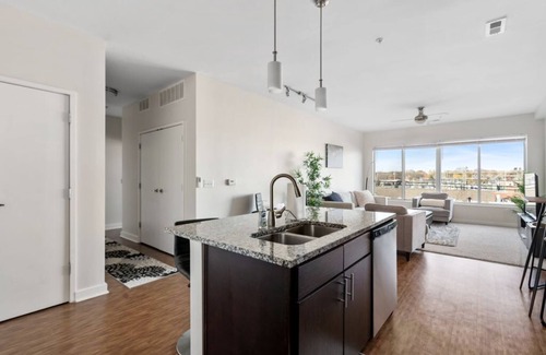 Grandview Heights Apartment | Stylish 2 bedroom with Pool and Hot Tub