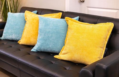Cooksville Apartment | Stylish 2bed, 2bth Apt Malls & 25 Mins To Toronto