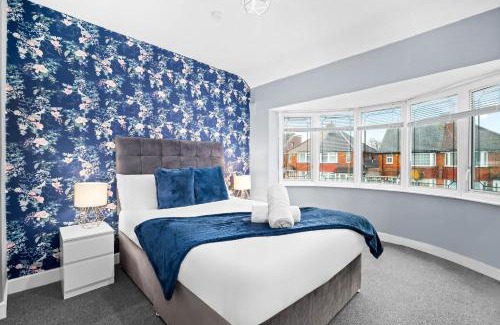Great Barr House | Stylish 3 Bedroom House - Parking - Garden - Great Barr - Netflix - Top Rated -121J