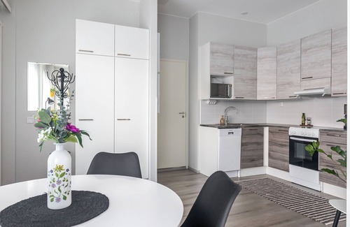 Lahti Apartment | Stylish 47m2 Studio Apartment