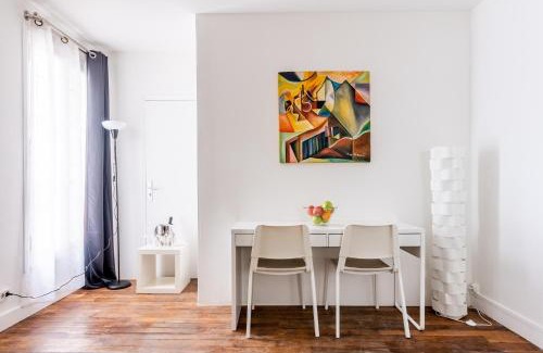 Saint-Vincent-de-Paul Apartment | Stylish Accommodation in the middle of Paris