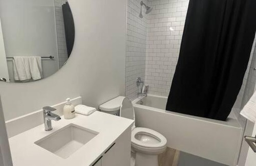 Bridgeland Apartment | Stylish and beautiful apt in amazing bridgeland