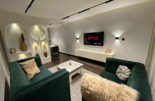 Oshodi-Isolo Apartment | Stylish and Comfy 2 BR Apartment - Perfect for Families