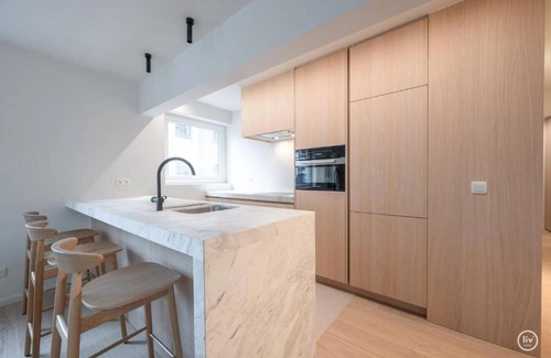 Knokke Apartment | Stylish apartment in Knokke - Balcony city view