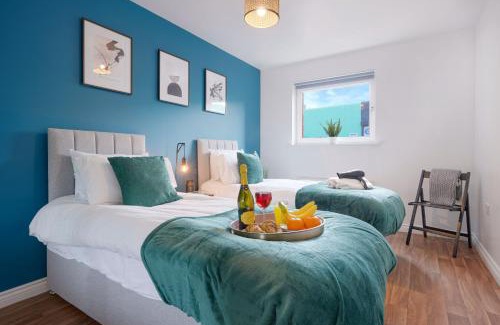 Coventry Apartment | Stylish Apartment - Walking Distance to the City Centre - Free Parking, Fast Wi-Fi and SmartTV with Netflix by Yoko Property