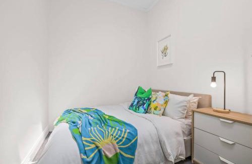 Carlton House | Stylish Carlton- CBD-Fringe 3BR Terrace