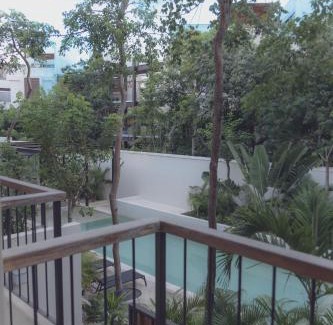 La Veleta Hotel | Stylish Condo for 4 Rooftop & Pool Access