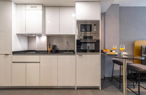 Barrio de La Latina Apartment | Stylish Loft for 2 in La Latina The Ultimate Madrid Escape Latina Toledo IX