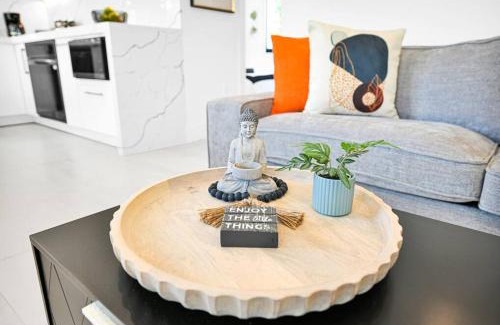 Buena Vista Apartment | Stylish Modern Home near Wynwood & Design District