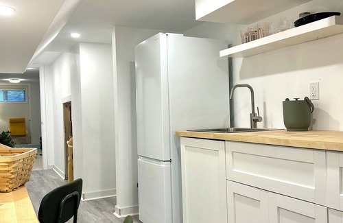 Halton Regional Municipality House | Stylish Modern Luxury Stay