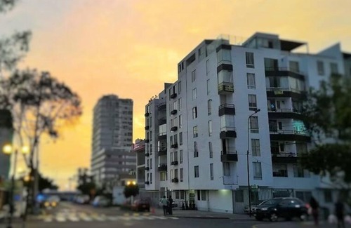 Santa Cruz Apartment | Stylish Peruvian Corner Apt in Miraflores