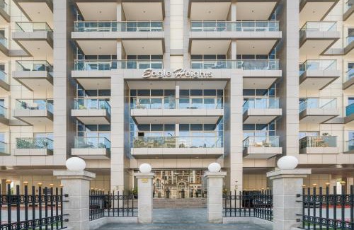 Dubai Sports City Apartment | Stylish Sports City Studio Golf View Poolgym