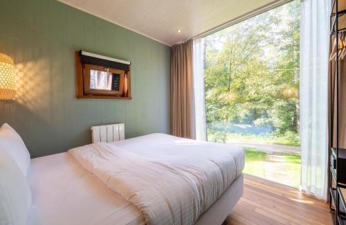 Maubray House | Stylish Stay with Sauna