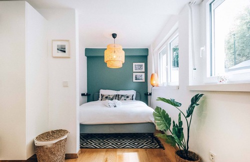 Belair Apartment | Stylish Studio w Terrace in Heart of Lux