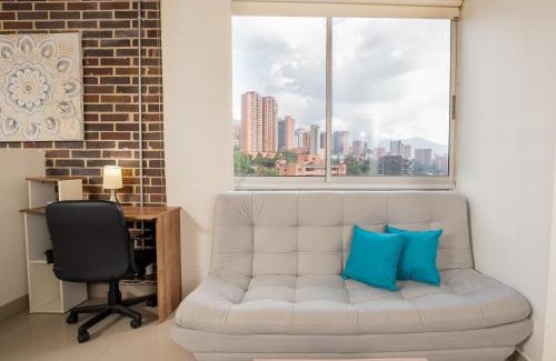 El Tesoro Apartment | Stylish Suite in El Poblado, Near Provenza!