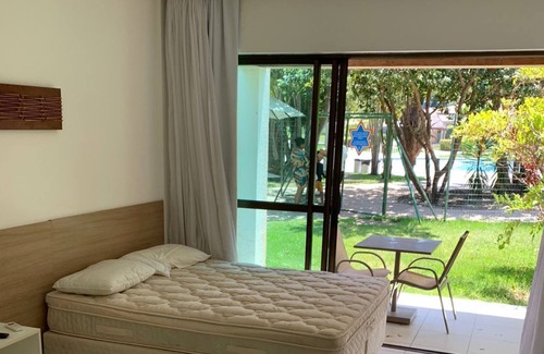 Barra de Sao Miguel Apartment | Suíte com varanda no iloa