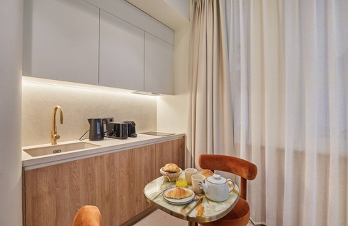 Paris City Center Apartment | Sublime and New Studio Louvre Palais-royal