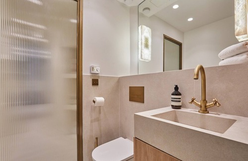 Paris City Center Apartment | Sublime and New Studio Louvre Palais-royal