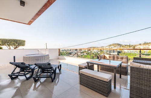 Santo Antonio Ski Chalet | Suburban Views by Madeira Sun Travel