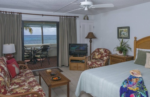 Estate Golden Rock Condo | Sugar Beach...Says It All..(NO PASSPORT REQ'D)
