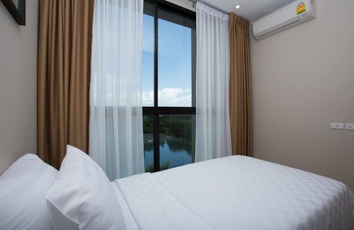 Talat Nuea Hotel | Sugar Palm Residence