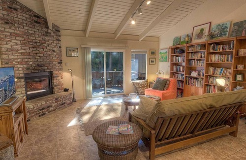 Incline Village Condo | Sugar Pine by Lake Tahoe Accommodations
