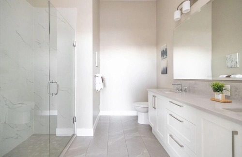 Regional District of Nanaimo Condo | Suite 112 · Suite #112: Contemporary Oceanfront Accommodation