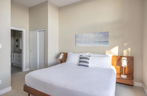 Regional District of Nanaimo Condo | Suite 112 · Suite #112: Contemporary Oceanfront Accommodation