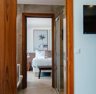 Grand Case Apartment | Suite 5 Mogador Residence, 2BR, brand-new, rare & luxury, beachfront