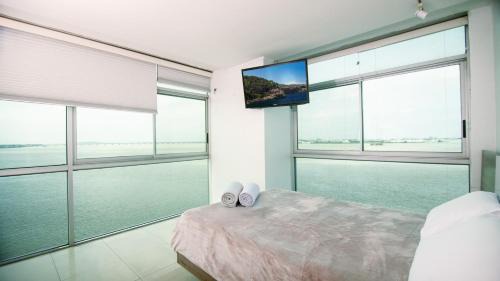 Las Penas Apartment | Suite 7 Riverfront 1, Puerto Santa Ana, Guayaquil