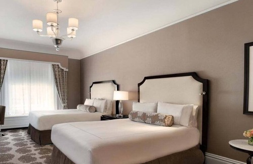 Nob Hill House | Suite + Connecting Room at a 5⭐️ Hotel