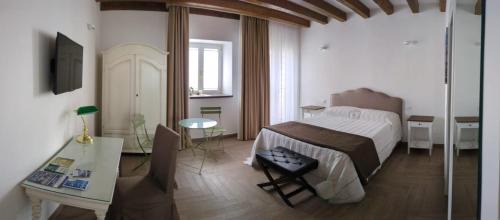 Isola del Borgo Antico Bed & Breakfast | Suite il ritrovo dei poeti