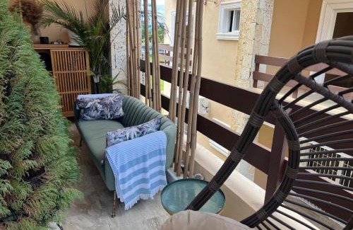 Playa Bibijagua House | Suite in shared apartment, pool and beach access