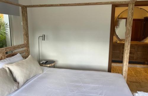 Playa Bibijagua House | Suite in shared apartment, pool and beach access