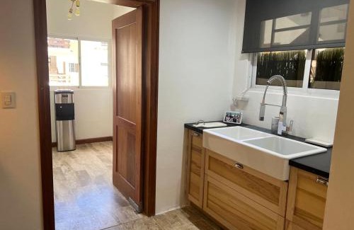 Playa Bibijagua House | Suite in shared apartment, pool and beach access