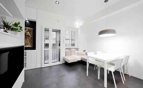 Zona Risorgimento Apartment | Suite Lux near Duomo/MM Tricolore