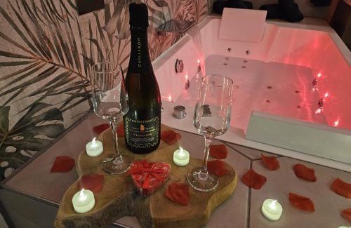 Vienne Apartment | Suite romantique tropicale