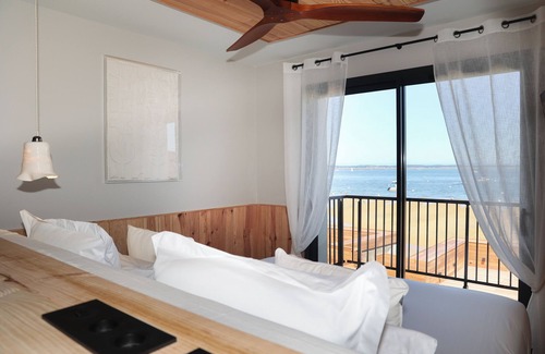 Arcachon Apartment | Suite Vue Mer Jacuzzi - Les Vagues Hôtel & Spa