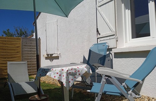 Saujon Apartment | Suite with garden 15 minutes from the ocean