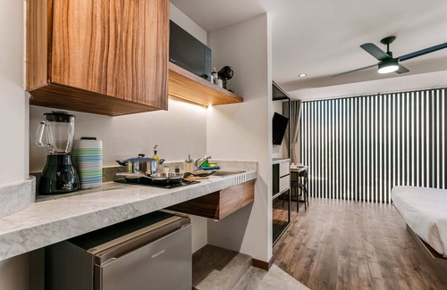 Queretaro Apartment | Suites Álamos by Homirent
