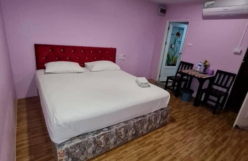 Nong Prue Hotel | Suksabai Raiwan and Pool Villa