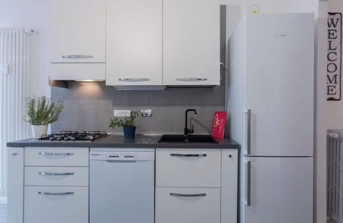 Crocetta Apartment | Sulla via del treno by Wonderful Italy