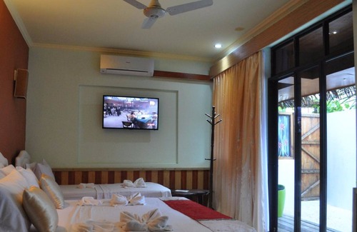 Maafushi House | Summer Villa Guest House