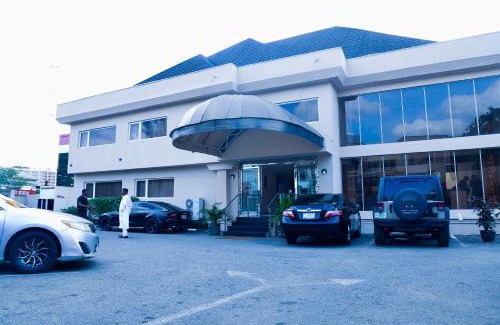 Maitama Hotel | Summerset Continental Hotel Gana