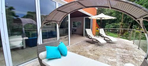 Cerro Azul Villa | Summit View Guest House