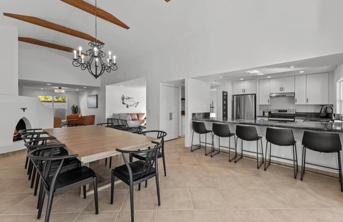 Mesa House | Sumptuous 4BR house w/Private Heated Pool