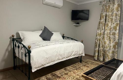 Port Edward Apartment | Sun and Sands luxury beach house